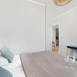 Bright Spacious With Parking Mazowiecka By Renters 公寓