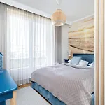 Bright Spacious With Parking Mazowiecka By Renters * 科沃布热格
