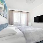 Bright Spacious With Parking Mazowiecka By Renters * 科沃布热格