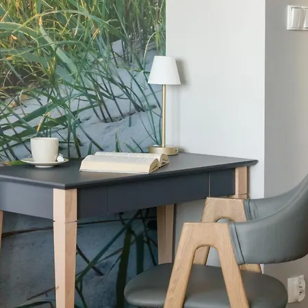 Bright Spacious With Parking Mazowiecka By Renters Kołobrzeg